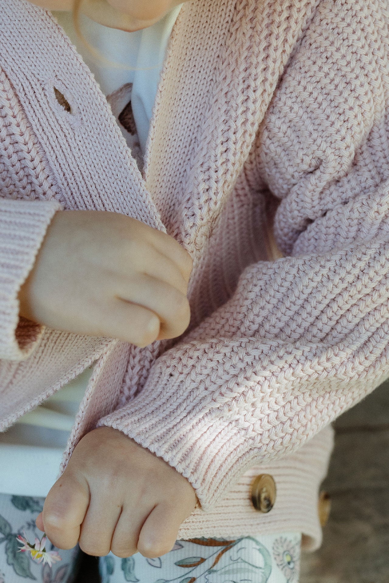 Chunky Knit Cardigan Lotus